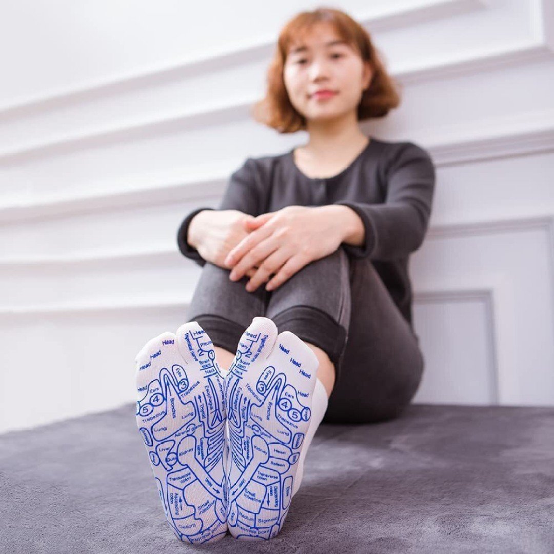 Acupressure Reflexology Foot Massage Socks With Tool - Image 7