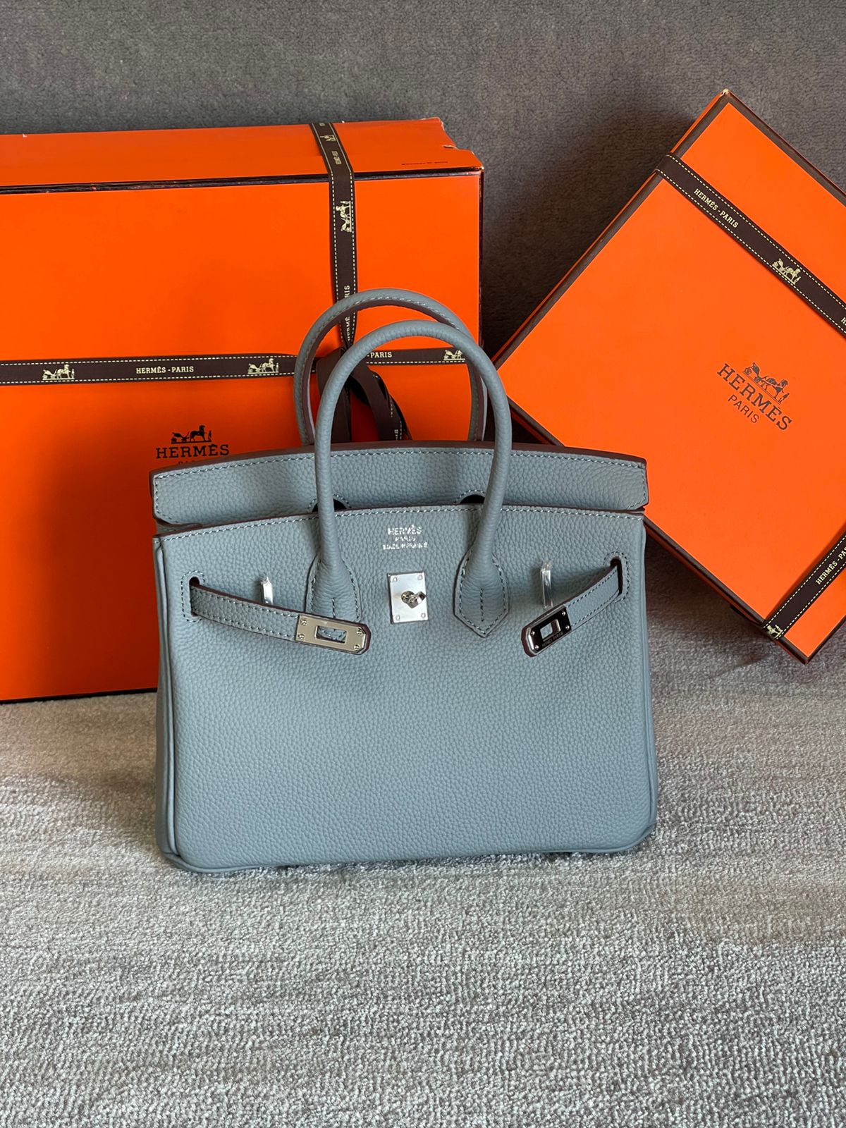 Hermès Luxury Ladies Handbag good Leather Designer Tote Bag with Lock Closure,Classic Fashion Shoulder Carry Bag