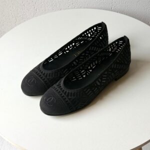 Chanel-Inspired Black Ballet Flats for Women – Elegant Soft Knit Designer Flat Shoes with Comfortable Fit, Breathable Pattern & Daily Wear Fashion Footwear